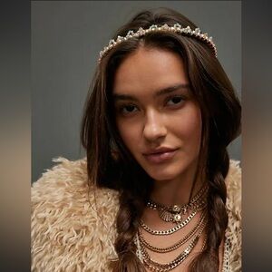 Curried Myrrh Contessa Tiara